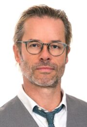 Guy Pearce