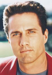 Rob Estes